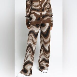 Twenty Brand. Spectrum Swirl Mohair Wide Leg Sweater Pants. Size M.